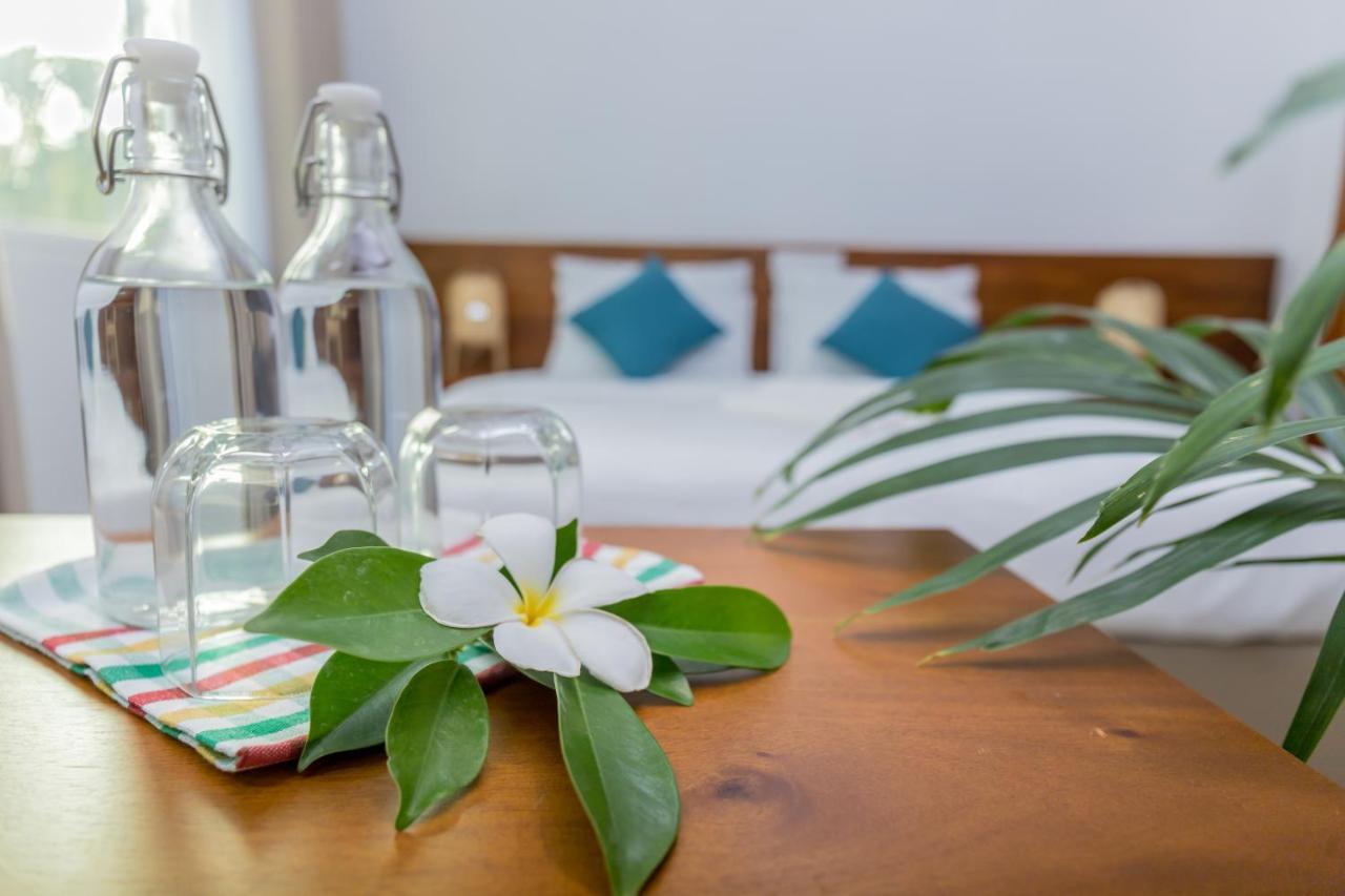 Nihaali Maldives Hotel Kudarikilu Kültér fotó