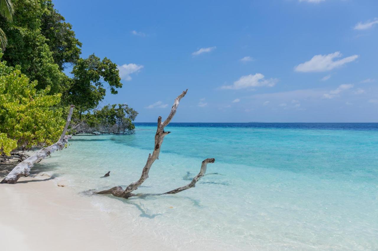 Nihaali Maldives Hotel Kudarikilu Kültér fotó