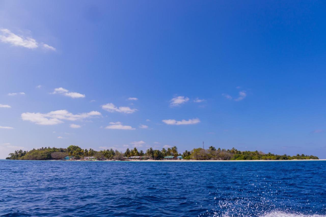 Nihaali Maldives Hotel Kudarikilu Kültér fotó